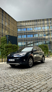 Toyota RAV4 2.5 114kW (2 foto / 13)