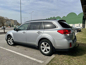 Subaru Outback 2014 2.0 110kw (4 foto / 9)
