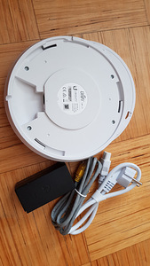 Ubiquiti Unifi AP LR (2 foto / 3)