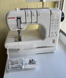 Janome CoverPro II (1 foto / 3)