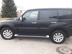 Mitsubishi Pajero (3 foto / 6)