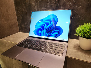 Huawei Matebook X Pro, i7 16 \ 512 (1 foto / 8)