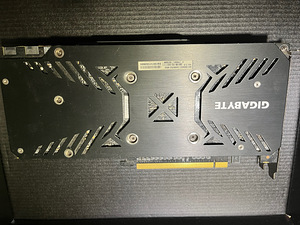 Radeon R9 390 Gigabyte (3 фото из 5)