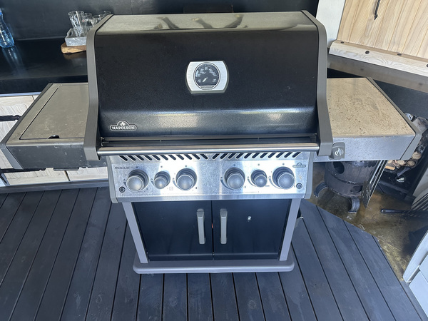 Gaasigrill Napoleon