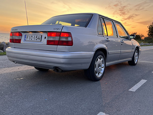 Продается Volvo S90 3.0 R6 150kW (2 фото из 9)