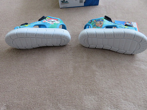 Новые сандалии Paw Patrol, номера 24-30 (9 фото из 9)