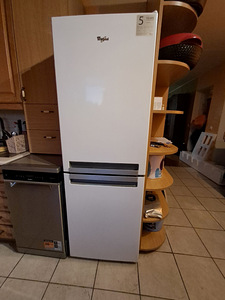 Külmkapp Whirlpool, kahe uksega, eraldi jahekapp ja sügavkül (1 foto / 10)