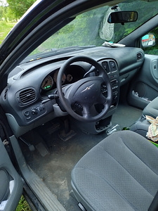 CHRYSLER GRAND VOYAGER STOW N GO 2,8 (2 foto / 6)