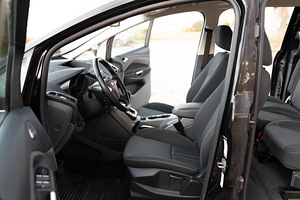 Ford Grand C-Max Elegance Individual Facelift (9 foto / 13)