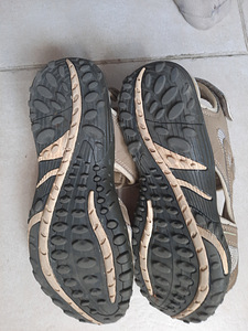 Naiste sandaalid suurus 41 (1 foto / 2)