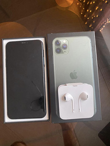iPhone 11 Про Макс 512 (2 фото из 2)