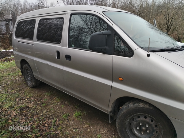 HYUNDAI H-1