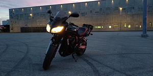 Yamaha FZS 600 70kW (2 foto / 9)