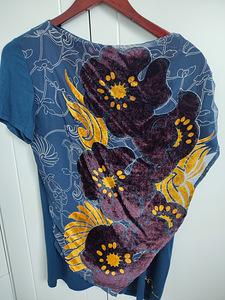 Блузка Desigual с шарфом