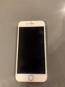 iPhone 7 (3 фото из 3)