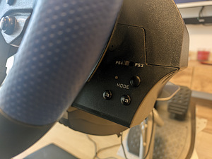 Playseat + Thrustmaster T150 komplekt (2 foto / 6)