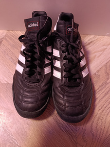 Jalgpalli tossud Adidas (1 foto / 4)