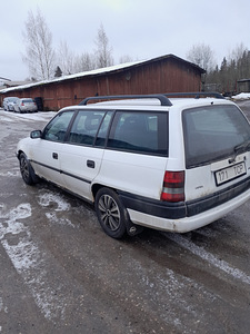 Opel astra (2 foto / 6)