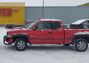 DODGE RAM 1500 ПИКАП (5 фото из 7)