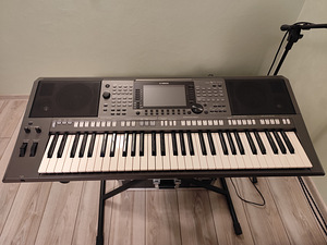 Workstation YAMAHA PSR S-770 (1 foto / 10)