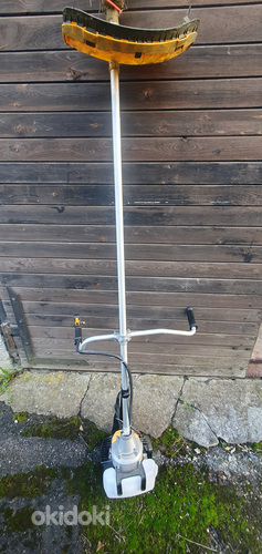 Bensiinimootoriga trimmer