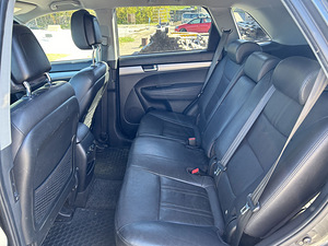 Kia Sorento 2.2 145kW (10 foto / 10)