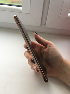 iPhone Xs Max 64 GB (1 foto / 3)