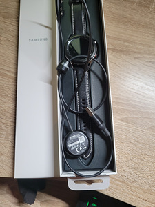 Samsung (2 foto / 4)