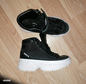 Adidas, размер 37,5 (2 фото из 2)