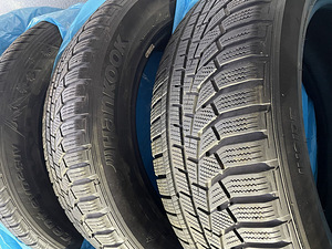 Hankook winter icept evo2 235/55 R18 talverehv, lamellrehv (2 foto / 3)