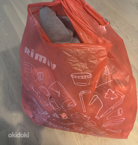 Riiete komplekt 10–11-aastasele tüdrukule