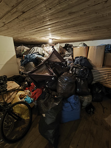 Second-hand (1 foto / 1)