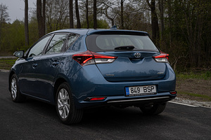 Toyota Auris Active Plus 1.6 97kW (8 foto / 14)