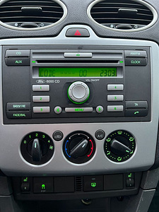 Ford Focus 1.6 TÜ 11.2023 (8 foto / 10)