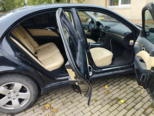 Mercedes-benz e320 3.0 165kw elegance (2 foto / 7)