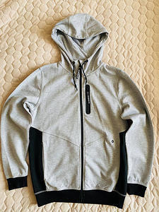 Tracksuit (1 foto / 3)