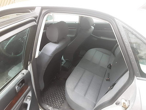 Audi A4 B5 1.8 quattro 1996 (7 foto / 15)