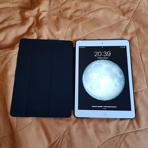 Apple iPad Air 32GB 4G Silver (1 foto / 3)