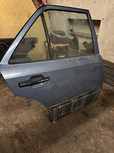 Roostevaba tagauks (parem) W124 (2 foto / 4)