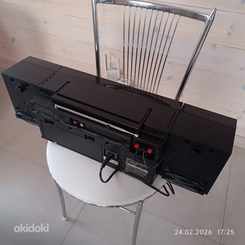 Sharp QT95