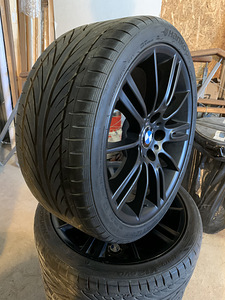 18” BMW Оригинал Диски +шины 255/35/18 (2 foto / 4)