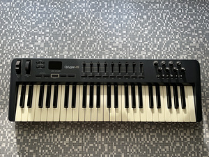 M-Audio Oxygen 49 MIDI klaver (1 foto / 2)