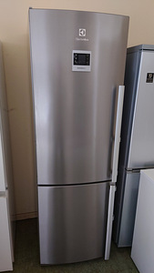 Холодильник Elektrolux 2m