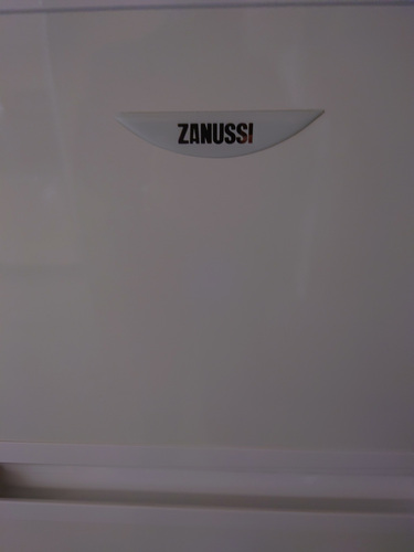 Холодильник Zanussi 140 см