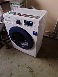 Pesumasin Samsung 6 kg garantiiga (1 foto / 5)