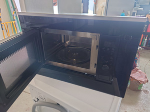 Integreeritav mikrouuni Elektrolux (1 foto / 6)