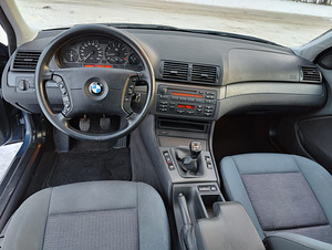 BMW 318 (3 фото из 12)