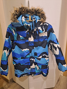 Продам зимнюю куртку +штаны lassie 140р