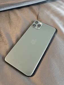 iPhone 11 pro max 256gb (1 фото из 2)