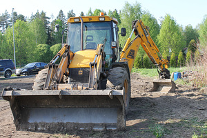Töö traktoristile - ekskavaator JCB (1 foto / 1)